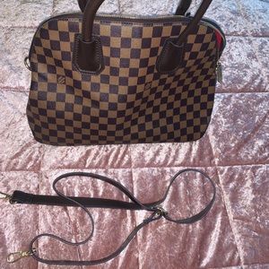 Designer Style Handbag | READ DESCRIPTION